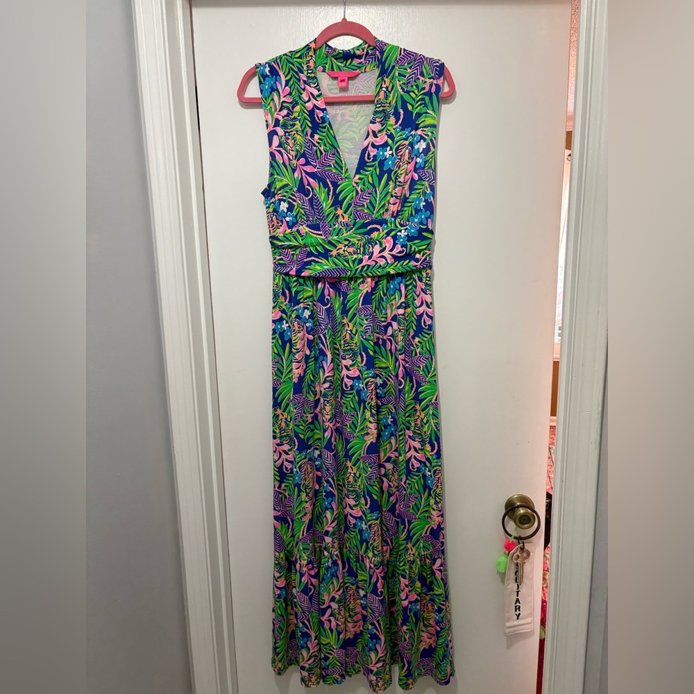 Lilly Pulitzer Vibrant Floral Pearce maxi dress 
Excellent condition